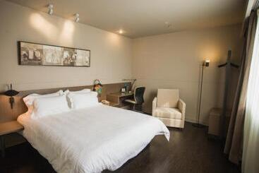 בית מלון כפרי Jinjiang Inn Select Fuding Railway Station