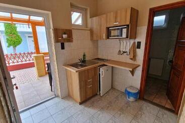 مبيت وإفطار Napsugár Apartmanház