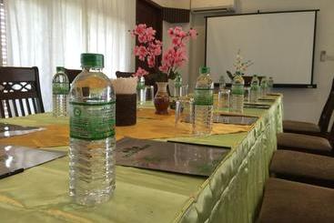 هتل Eain Taw Phyu