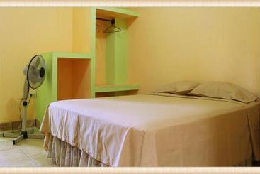 تختخواب و صبحانه Hostal San Antonio