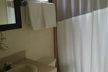 هتل Blue Wave Guest House