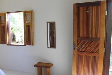 הוסטל Family Guest House