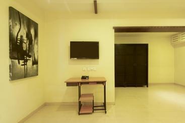 ホテル Vibrant Jubilee Hills