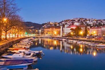 Hostel Kvarner