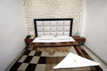 هتل Kirandeep, Agra