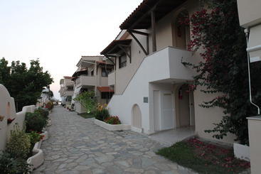 Meliton Inn Hotel & Suites By The Beach
