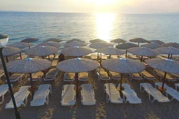 Meliton Inn Hotel & Suites By The Beach