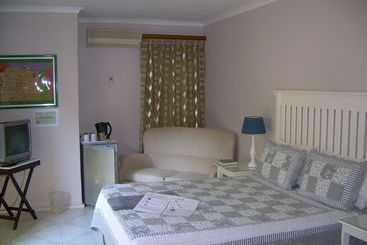 پانسیون Matoppi Guest House