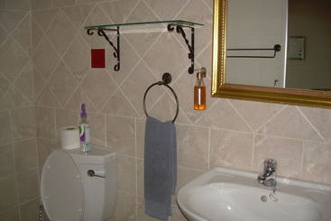پانسیون Matoppi Guest House