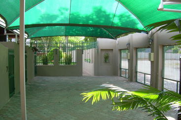 پانسیون Matoppi Guest House