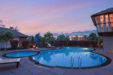 Jüsta Lazy Haven Corbett