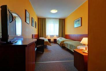 Pod Grotem Hotel Warsaw