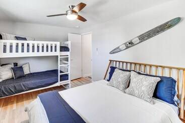 별장 Moses Lake Retreat W/ Stunning Outdoor Oasis!