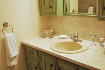 Lancaster Ridge Bed & Breakfast