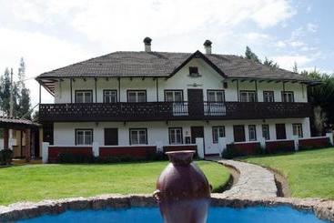 هتل Centro Vacacional Huaychulo