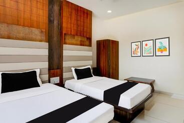Oyo Hotel Shreeji