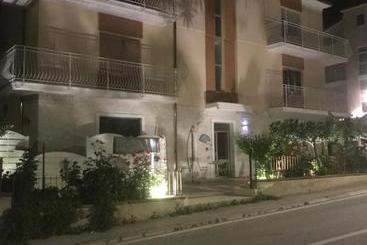 Lagarolina Del Conero B&b