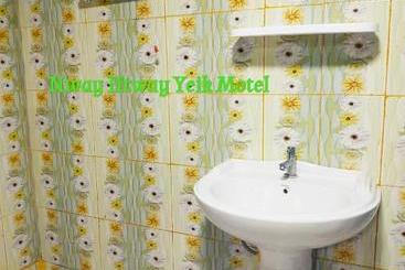 Nway Htway Yeik Motel