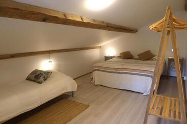 Pension Lilarize Gite En Plein Coeur De Village Du Mas D Azil