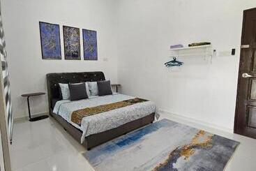 هتل آپارتمان Canal River Riverfront Homestay Jalan Pengkalan Chepa Kota Bharu