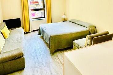 公寓式酒店  Universo Room 213