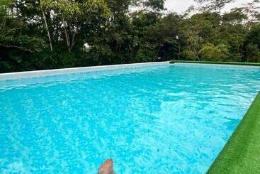 ホテル Glamping Villas Del Llano