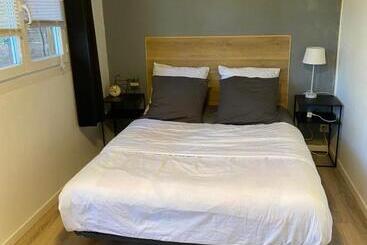 פנסיון Studio Indépendant Proche Aix En Provence Avec Jacuzzi