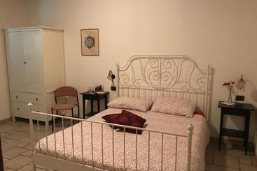 B&b Polepole