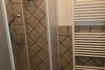 B&b Polepole