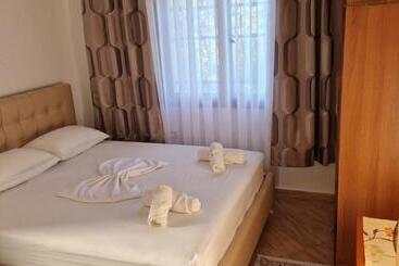 펜션 Private Room Featuring Panoramic Views From Terrace And Balcony