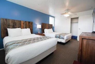 هتل آپارتمان Ideal Beach Resort