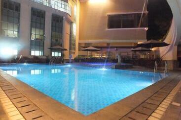 هتل Grand Royal Denai