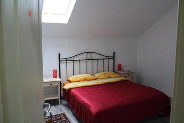 فندق Complex De Pensiuni La Munte   Ceahlau Grinties Borsec