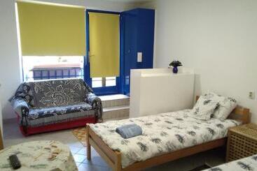 پانسیون Guest House Isidora