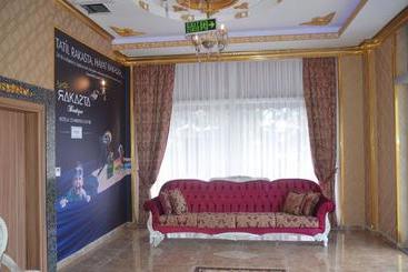 تختخواب و صبحانه Rakasta Boutique