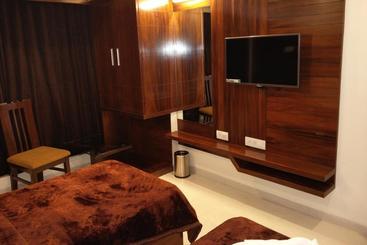 هتل Fab Rest Inn