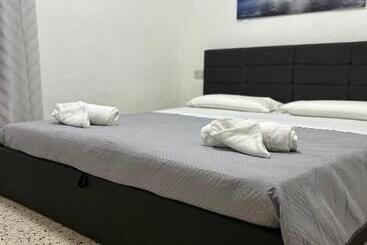 تختخواب و صبحانه Hierabeb Marettimo