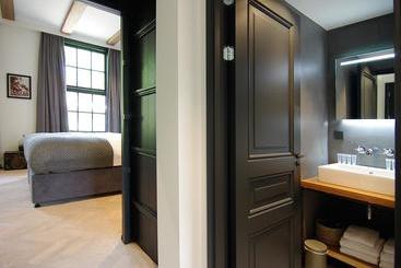 هتل Authentic Farmhouse   De Vergulden Eenhoorn
