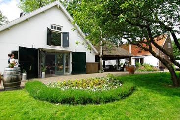 هتل Authentic Farmhouse   De Vergulden Eenhoorn
