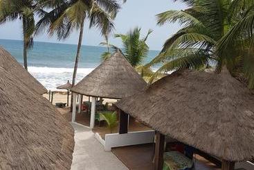 Boblin La Mer Hotel Restaurant Plage