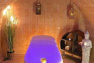 هتل Suites & Spa