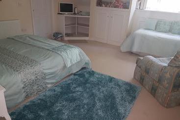 צימר Langtoft Manor
