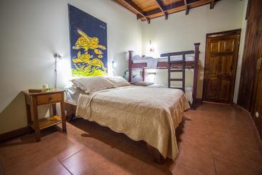 تختخواب و صبحانه Villas Oasis