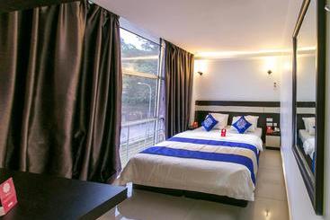 هتل Oyo Rooms Tuanku Jaafar Hospital