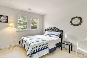 קוטג'' Huge Hagerstown Home W/ Deck ~ 4 Mi To Downtown!