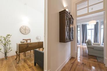 تختخواب و صبحانه Lisbon Inn Lapa