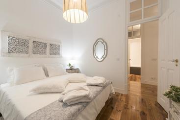 تختخواب و صبحانه Lisbon Inn Lapa