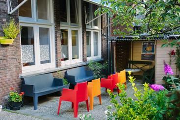 Shelter Jordan Amsterdam Hostel