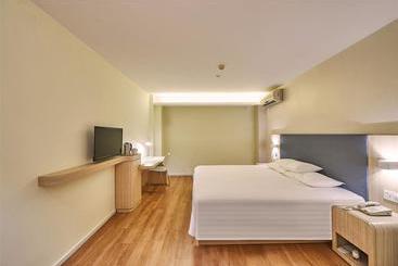 Hanting Hotel Chizhou Tonghui Plaza