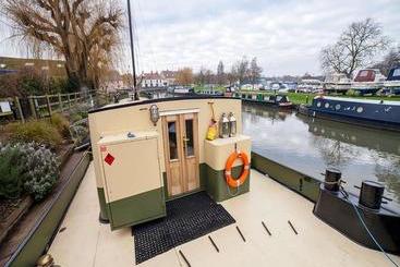 هتل Barge Waternimf